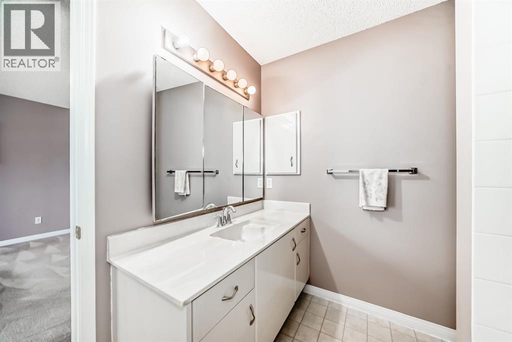 Single Family House for Sale in  Scenic Acres Terrace NW Scenic Acres Calgary 