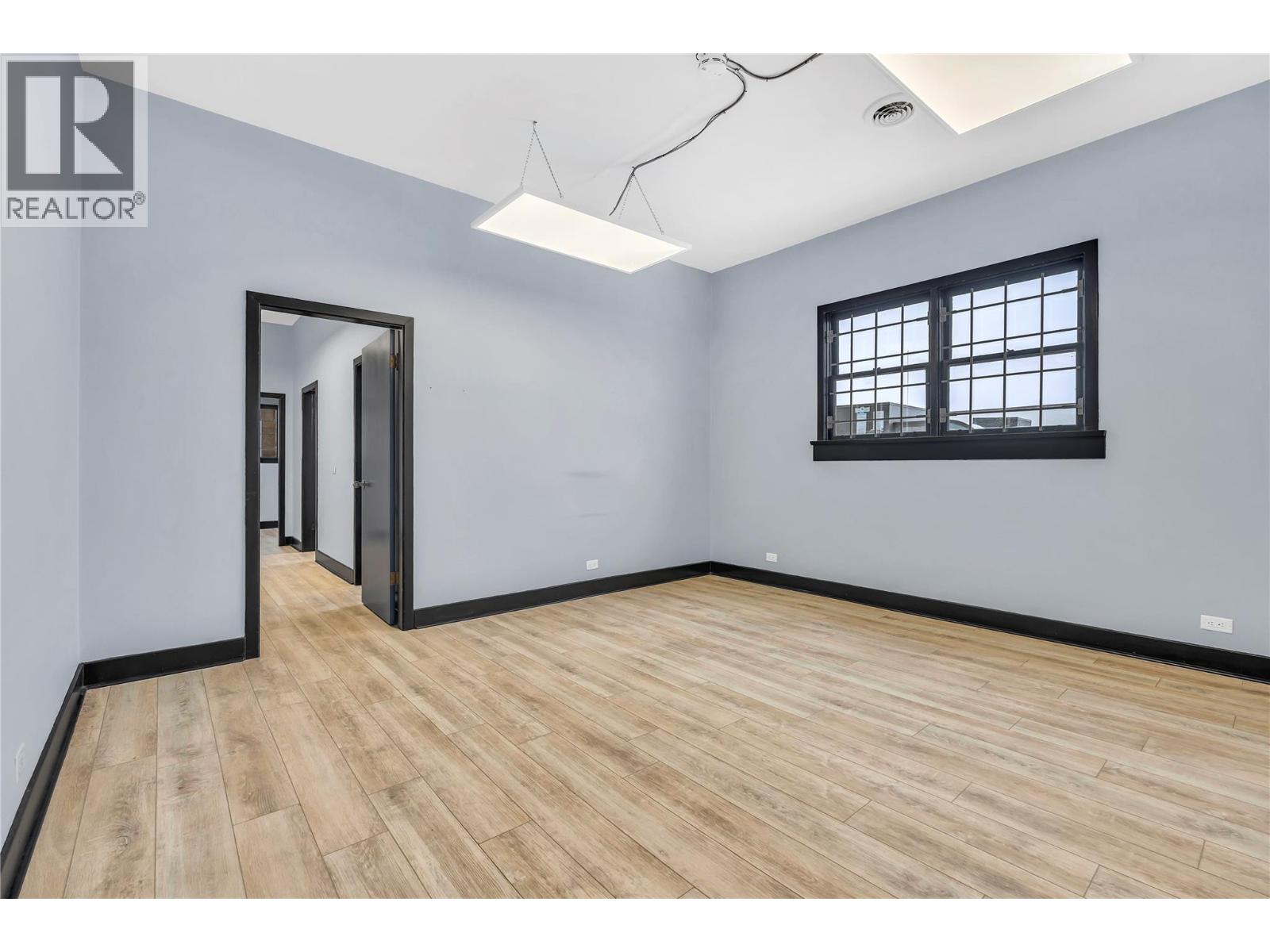 2 376 Main Street, Penticton