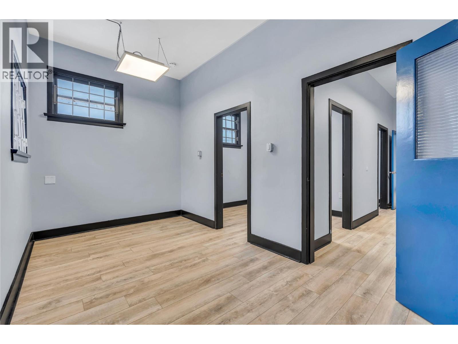 2 376 Main Street, Penticton