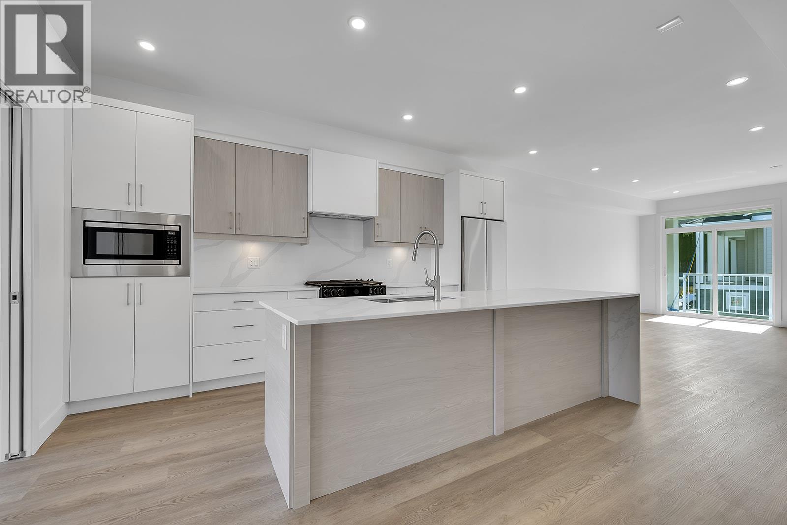 118 5300 Main Street, Kelowna