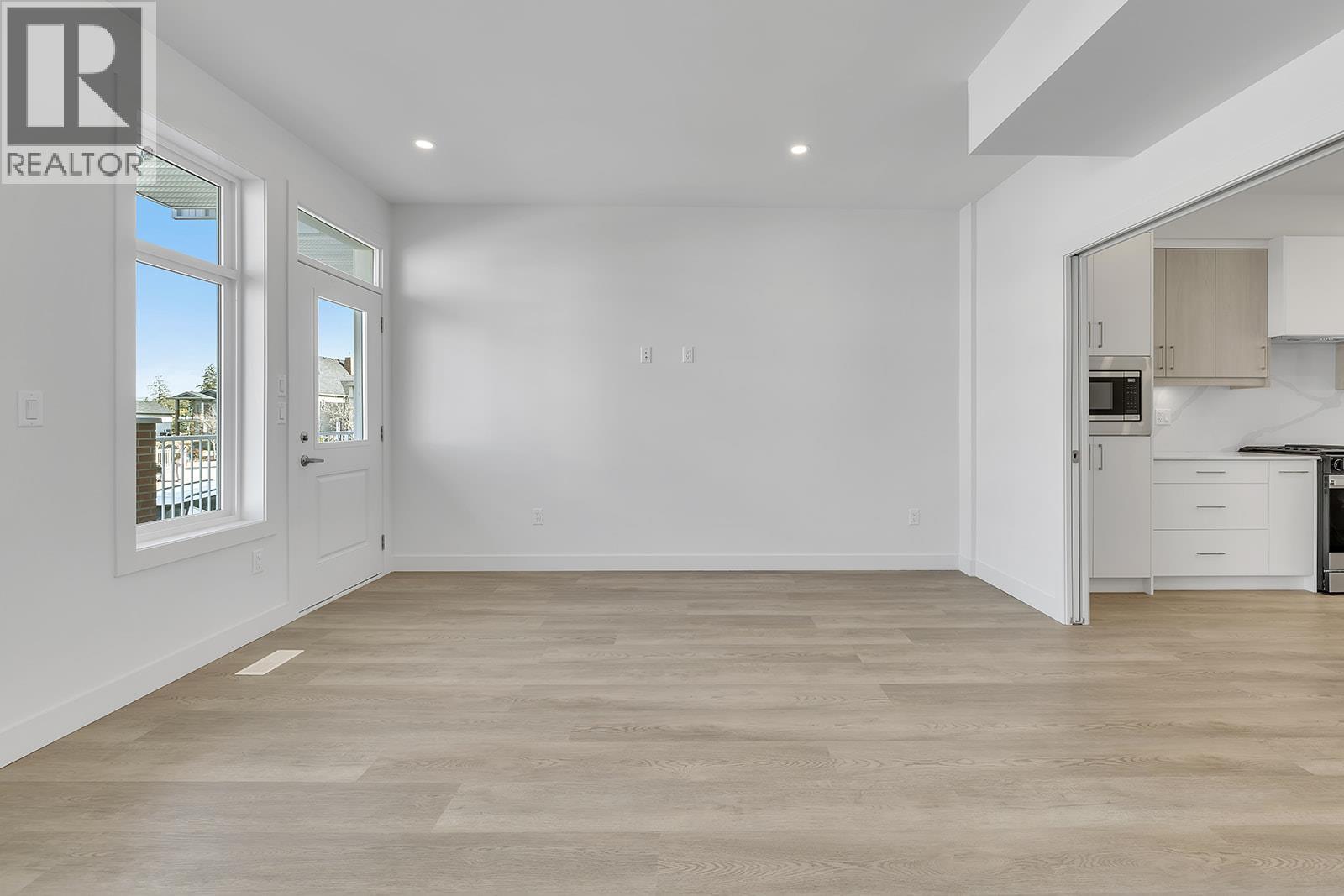 118 5300 Main Street, Kelowna