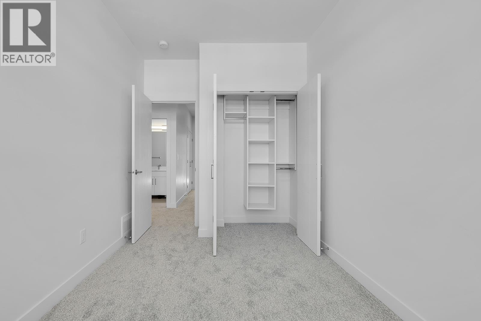 118 5300 Main Street, Kelowna