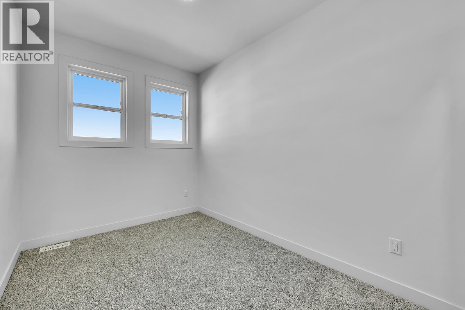 118 5300 Main Street, Kelowna