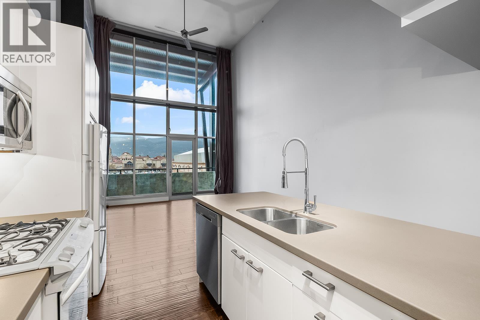 411 1289 Ellis Street, Kelowna