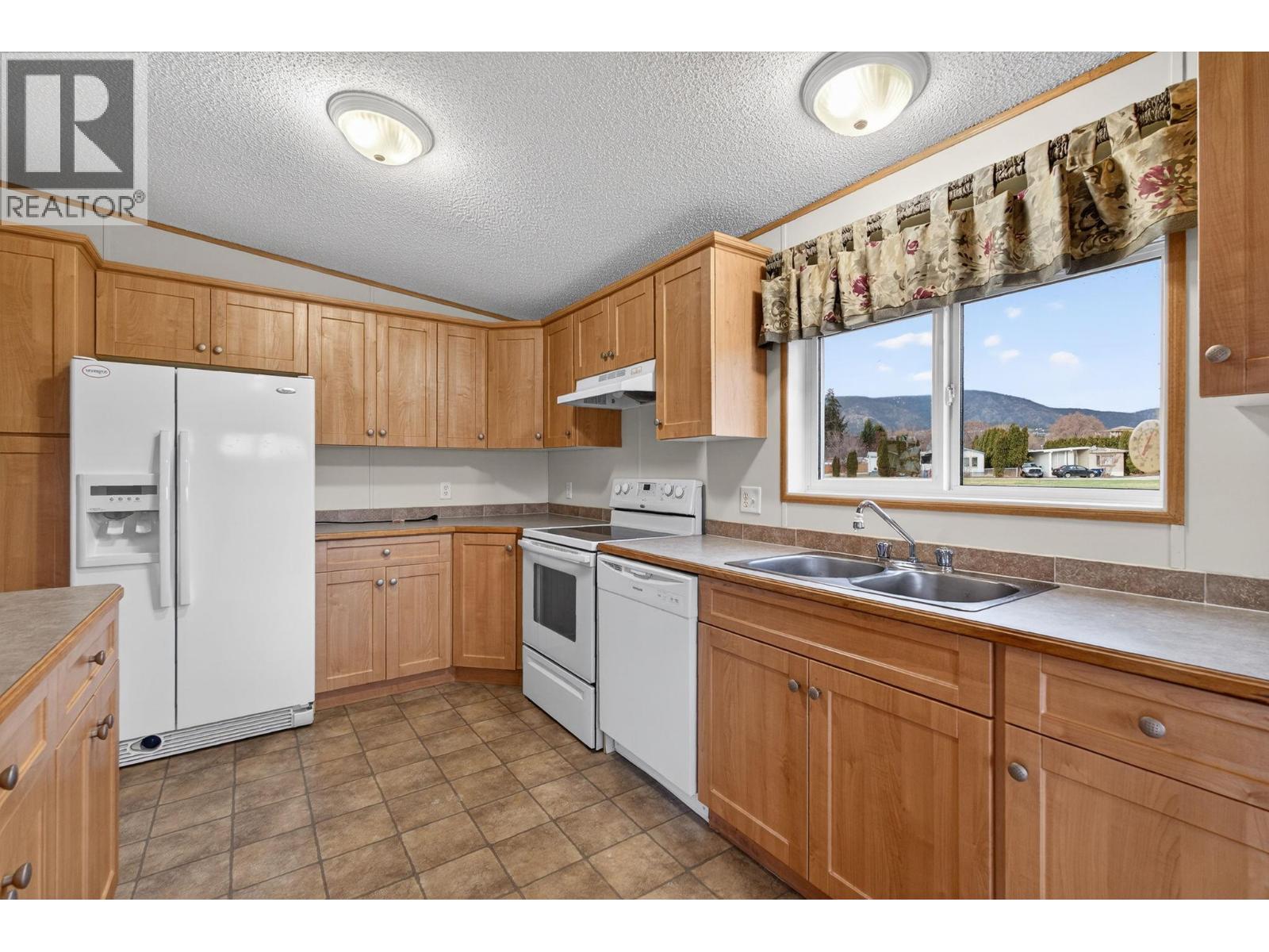 125 2035 Boucherie Road, Westbank