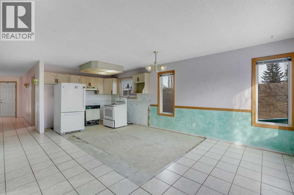 Single Family House Bungalow for Sale in  Hawkland Crescent NW Hawkwood Calgary 