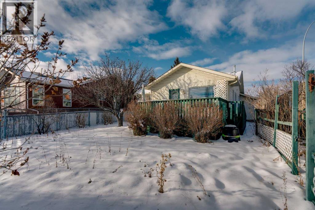 Single Family House Bungalow for Sale in  Hawkland Crescent NW Hawkwood Calgary 