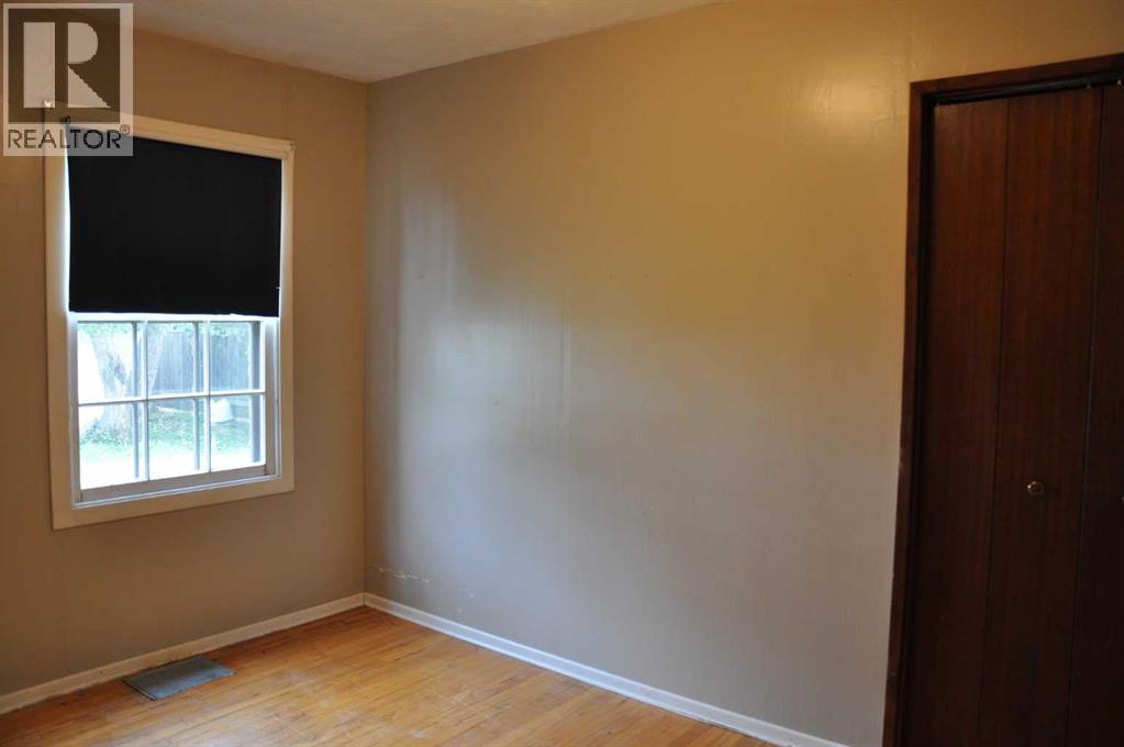 Single Family House Bungalow for Sale in   Avenue S Victoria Park Lethbridge 