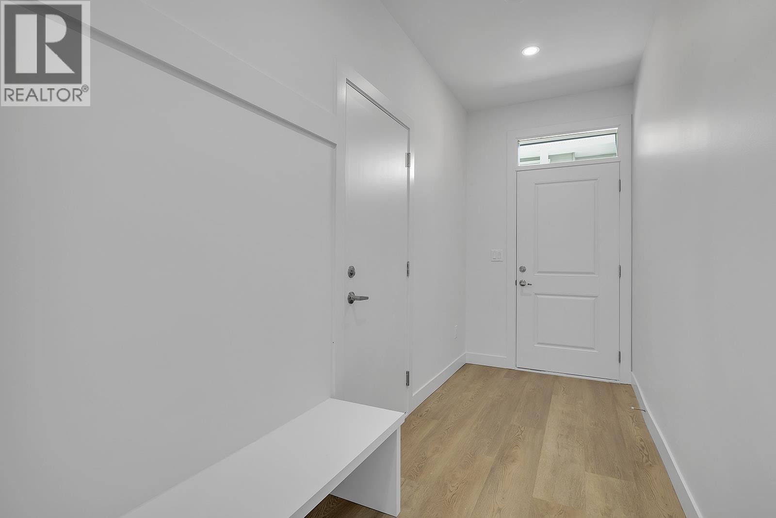 121 5300 Main Street, Kelowna