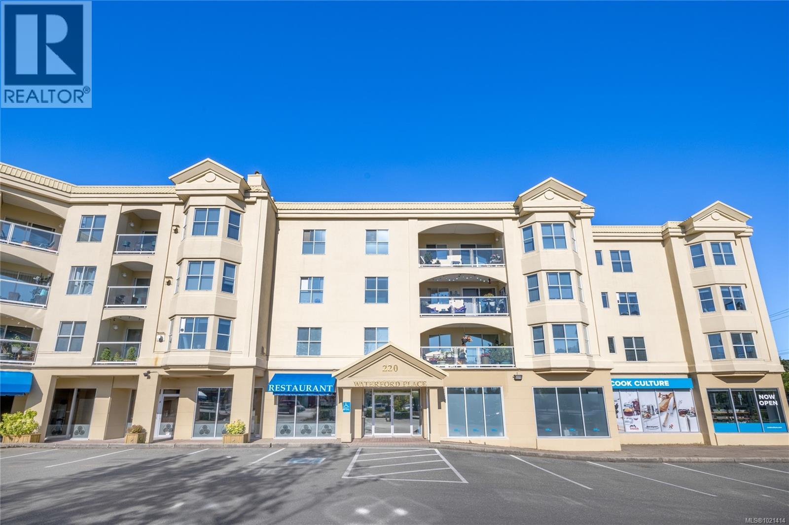 406 220 ISLAND Hwy W, Parksville