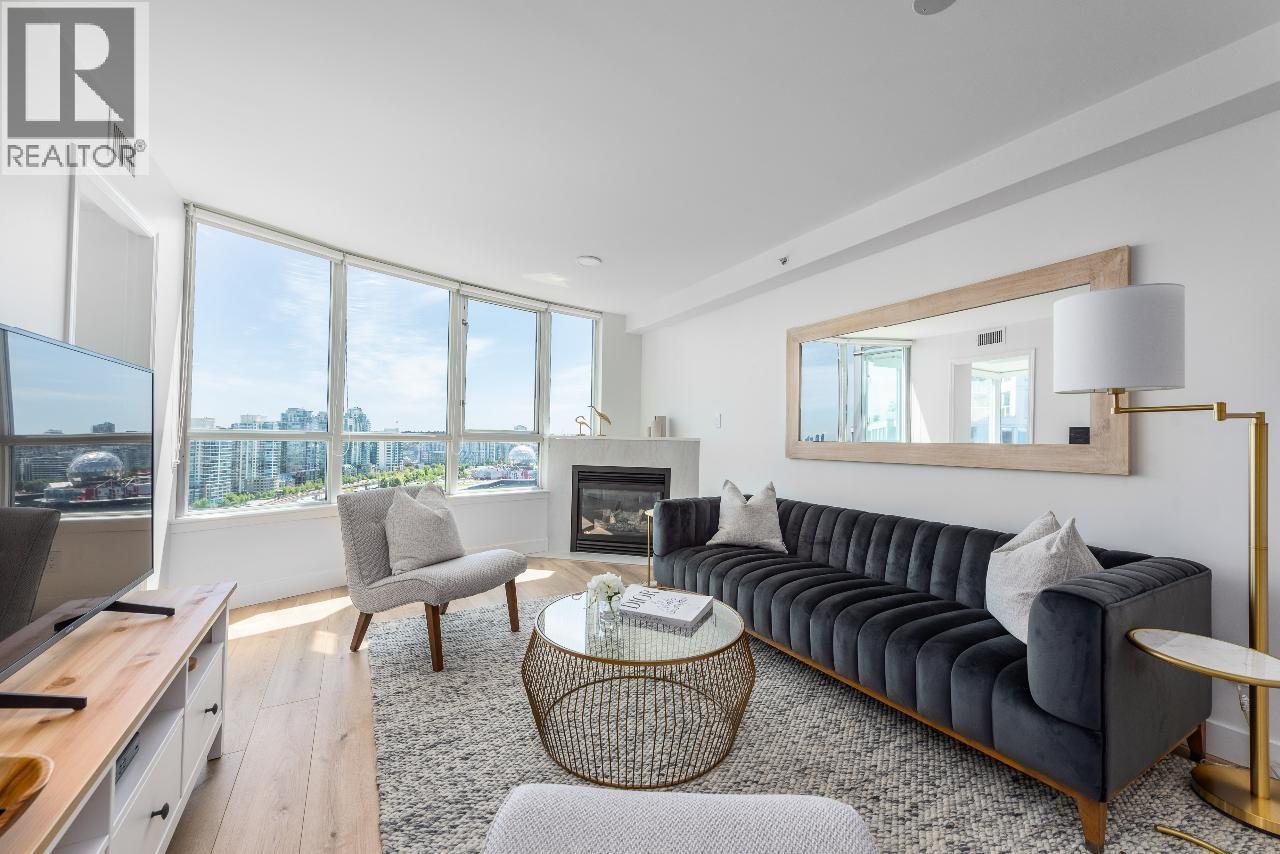 2208 63 KEEFER PLACE - Photo 2 of 16, Vancouver, British Columbia