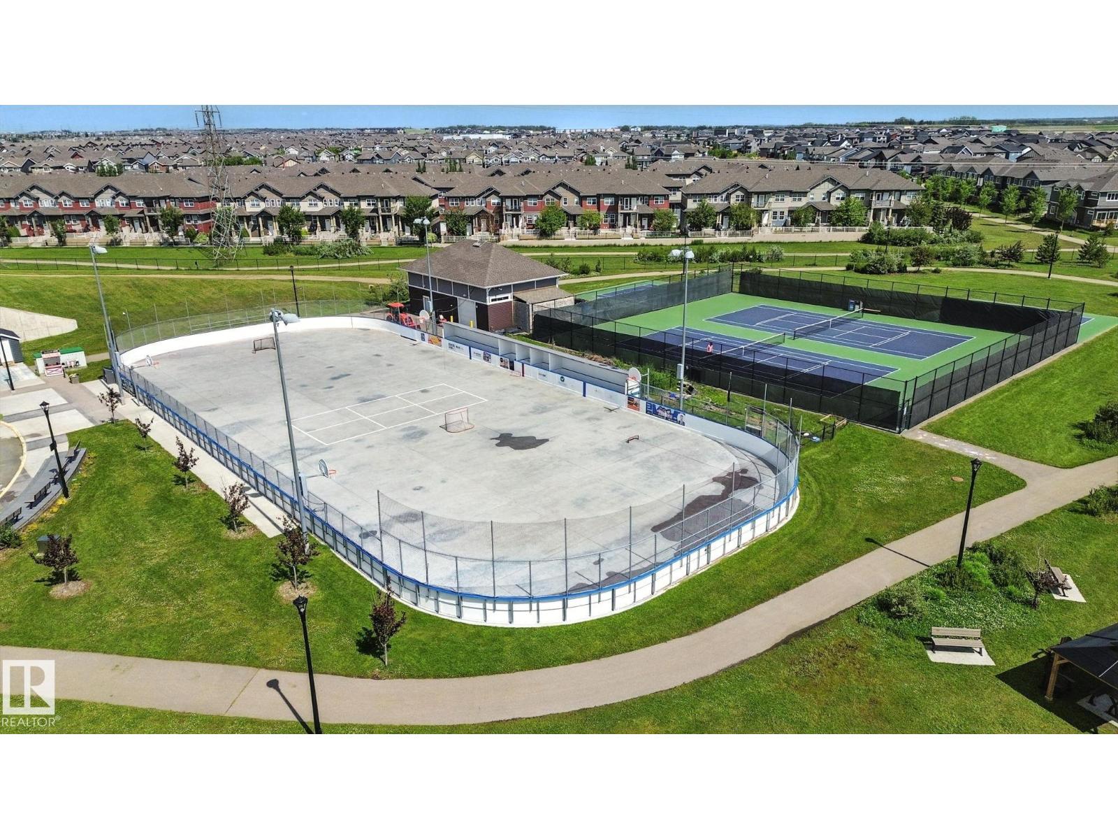 5621 Hawthorn WY SW, Edmonton