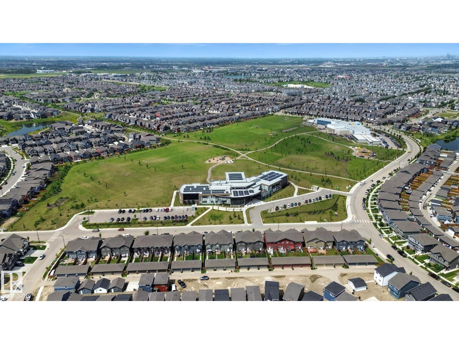 5621 Hawthorn WY SW, Edmonton