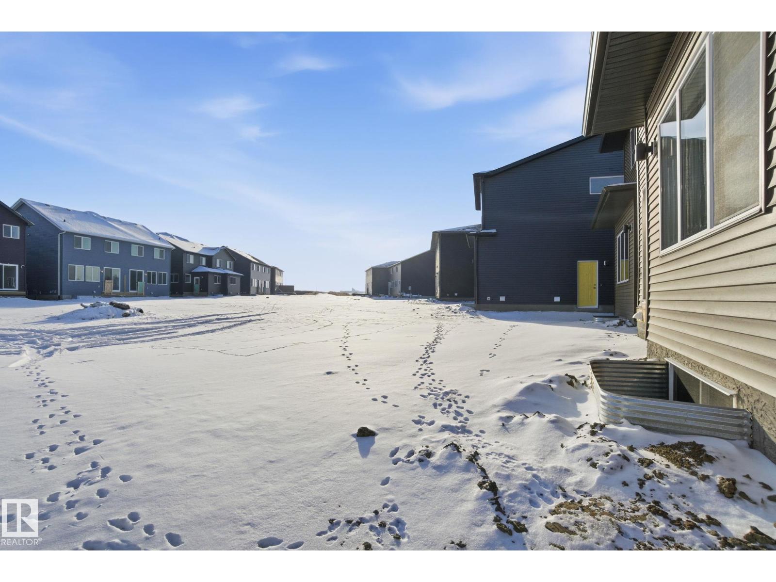 5621 Hawthorn WY SW, Edmonton