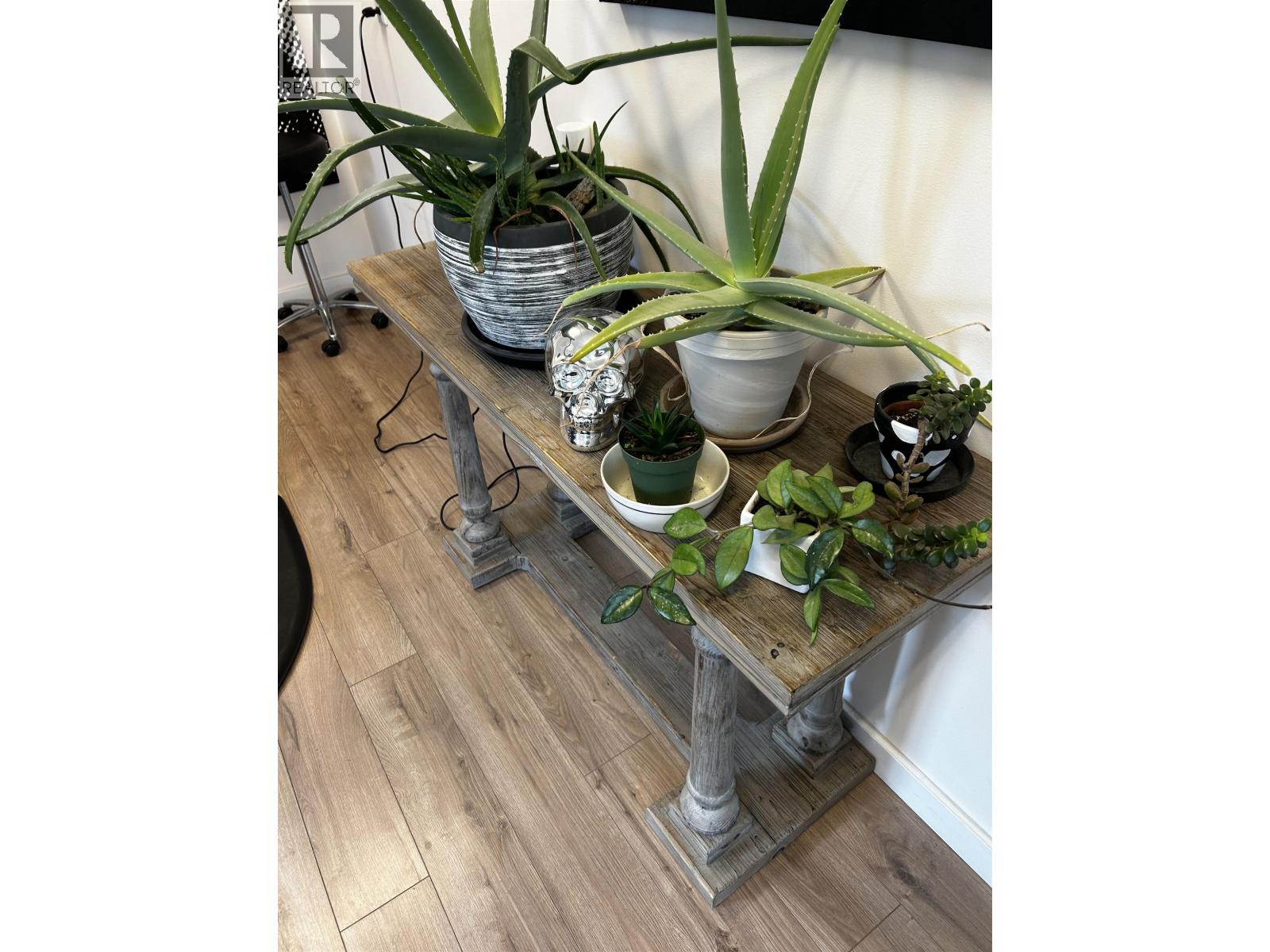 108 1161 SUNSHINE COAST HIGHWAY, Gibsons