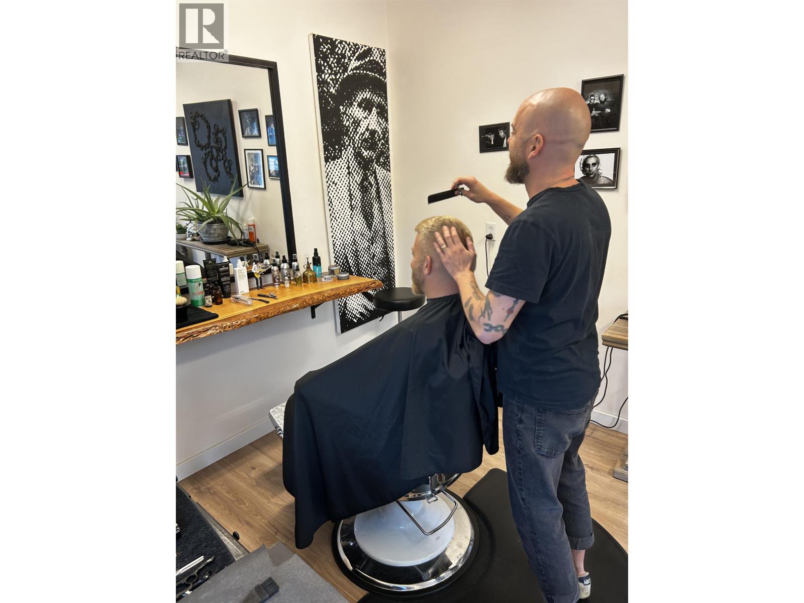 108 1161 SUNSHINE COAST HIGHWAY, Gibsons