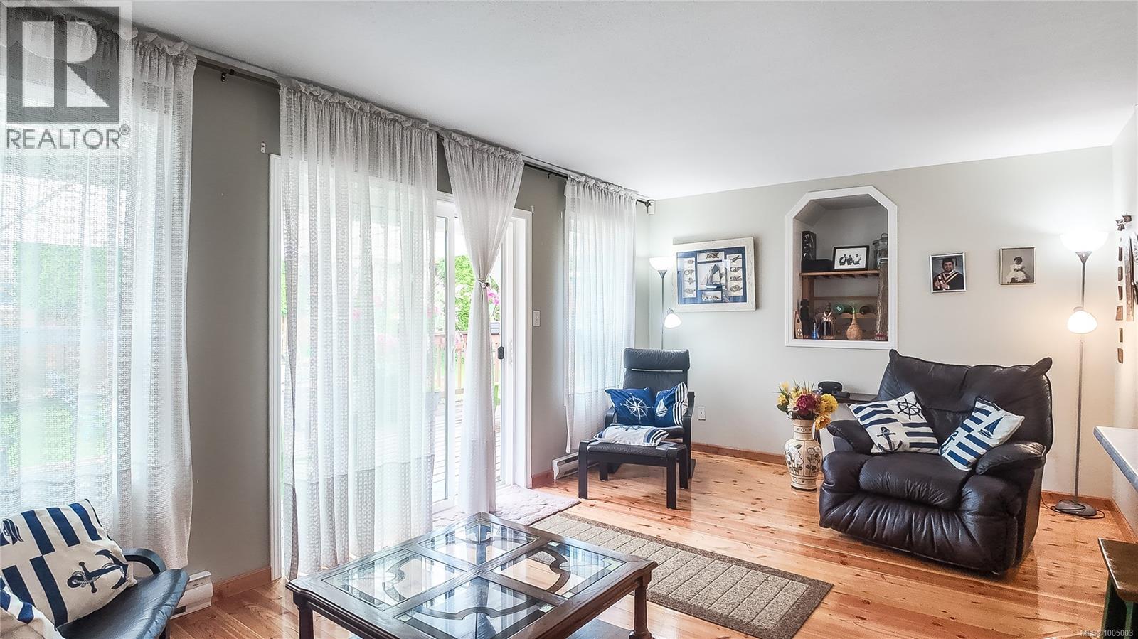 601 Azalea Pl, Campbell River