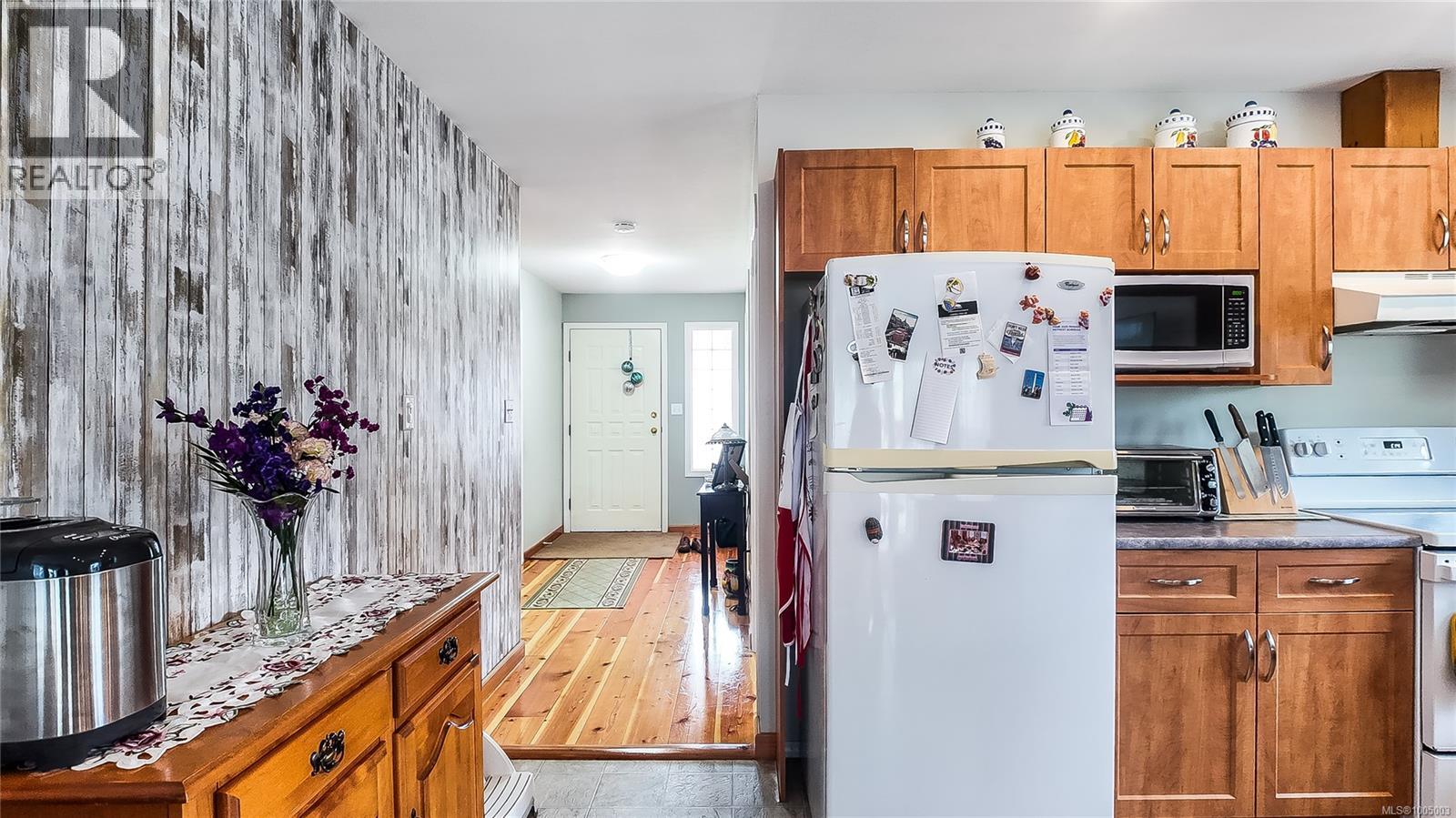 601 Azalea Pl, Campbell River