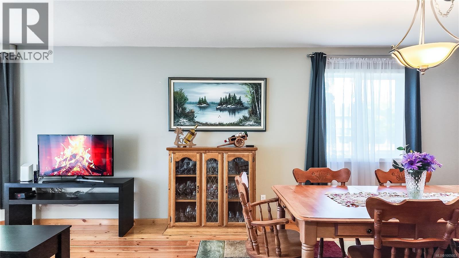 601 Azalea Pl, Campbell River