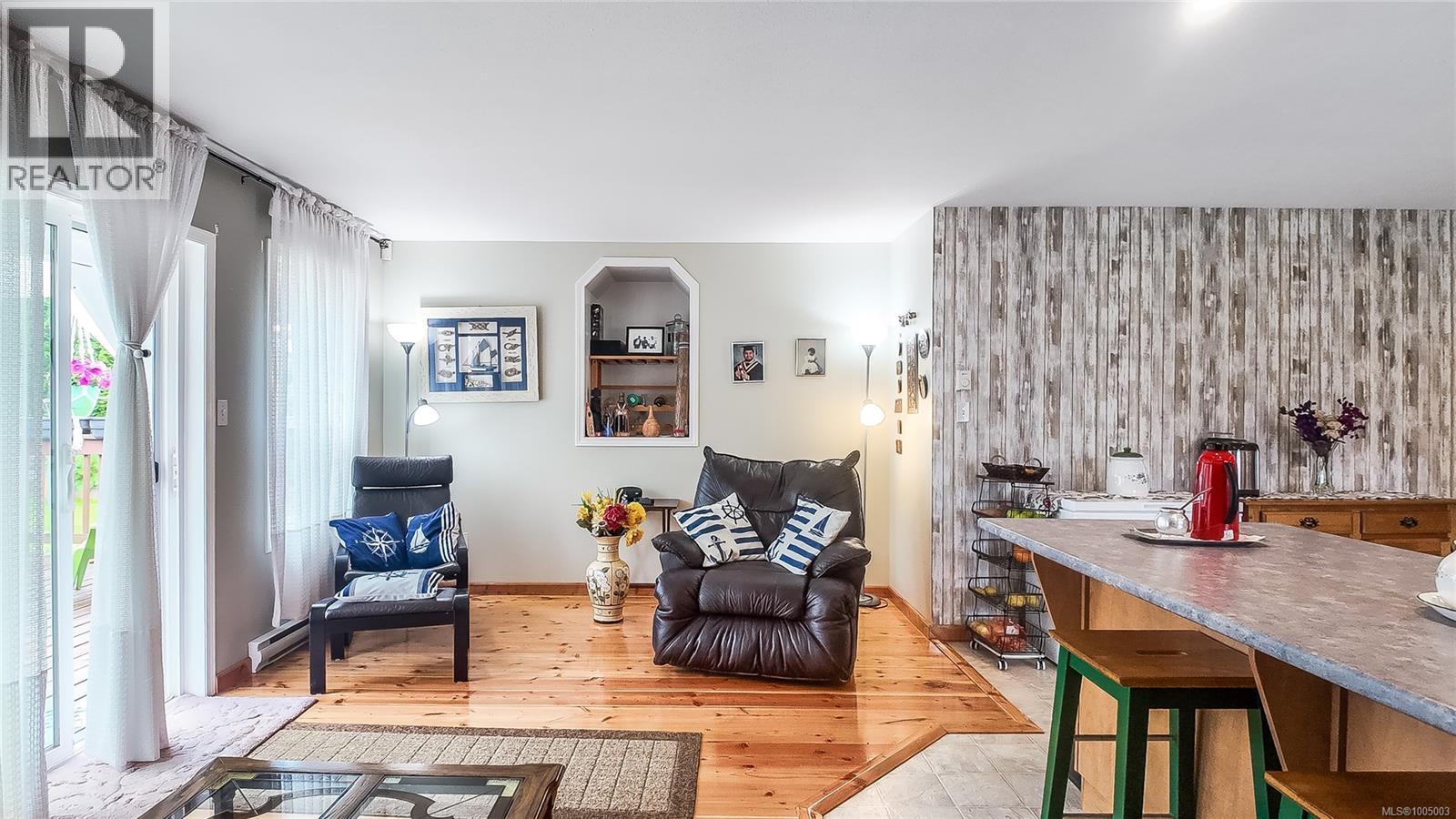 601 Azalea Pl, Campbell River