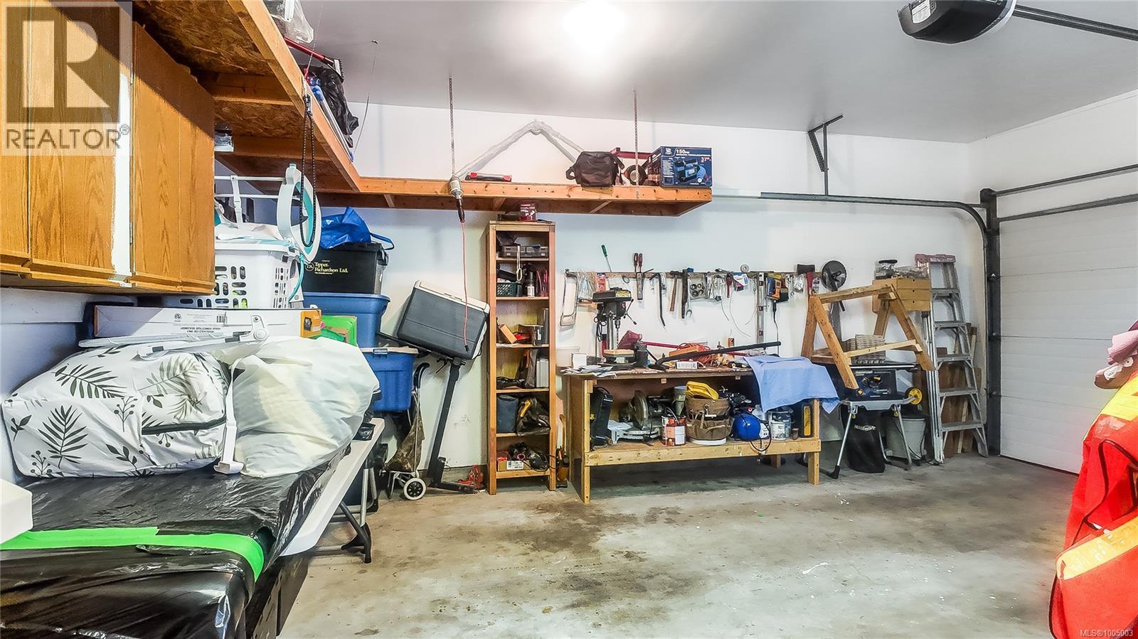 601 Azalea Pl, Campbell River