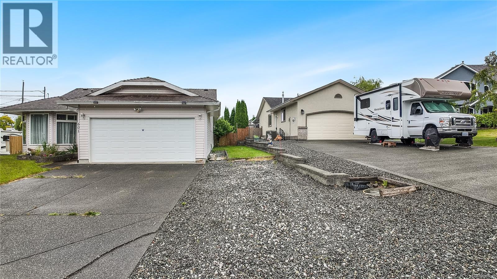 601 Azalea Pl - 67