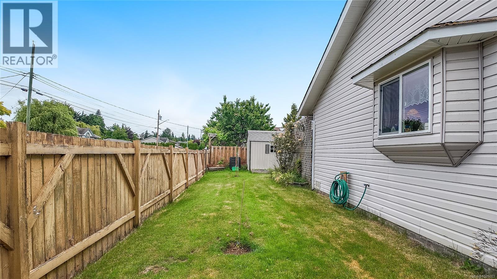 601 Azalea Pl, Campbell River