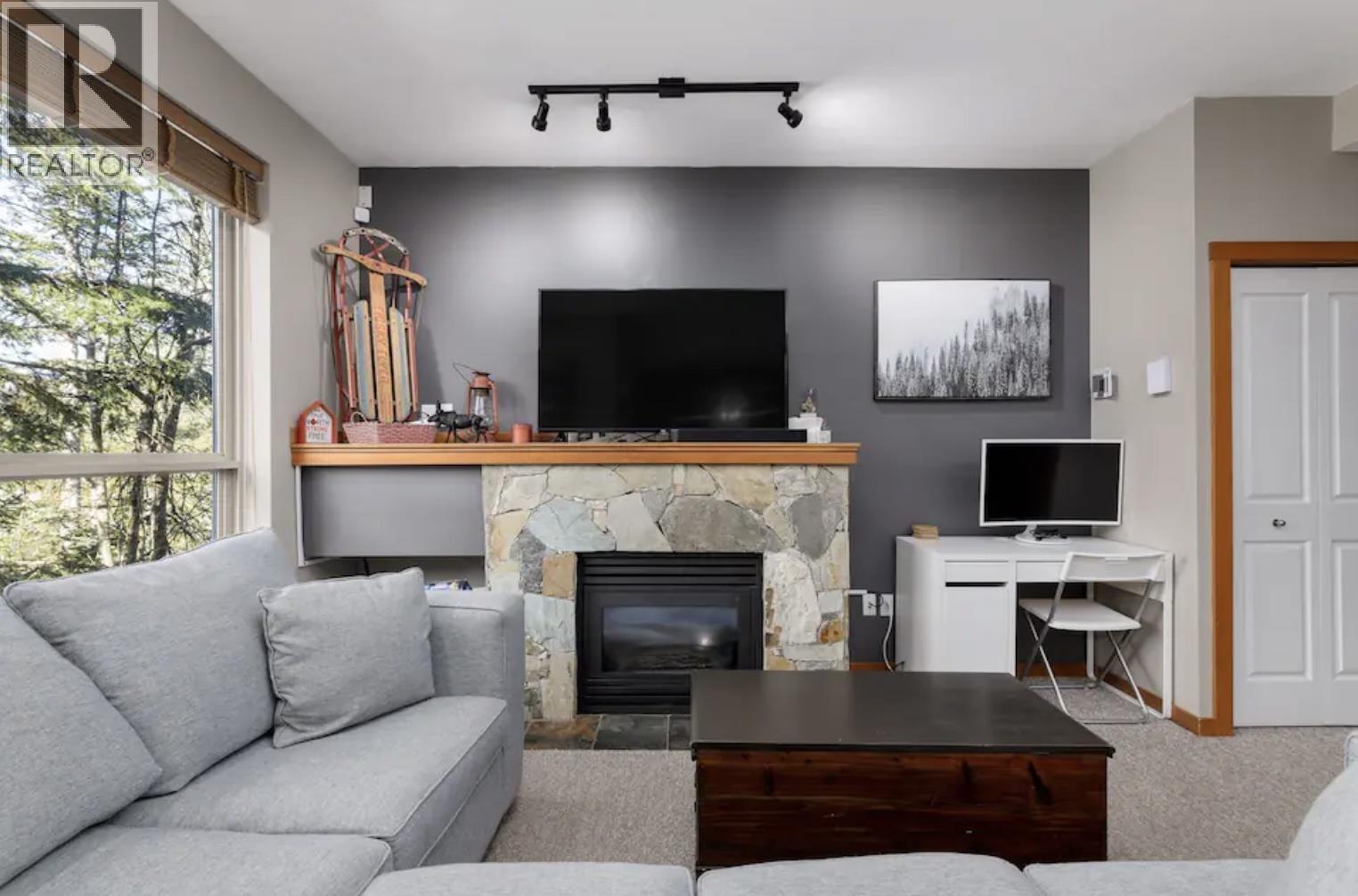 15 4385 NORTHLANDS BOULEVARD, Whistler