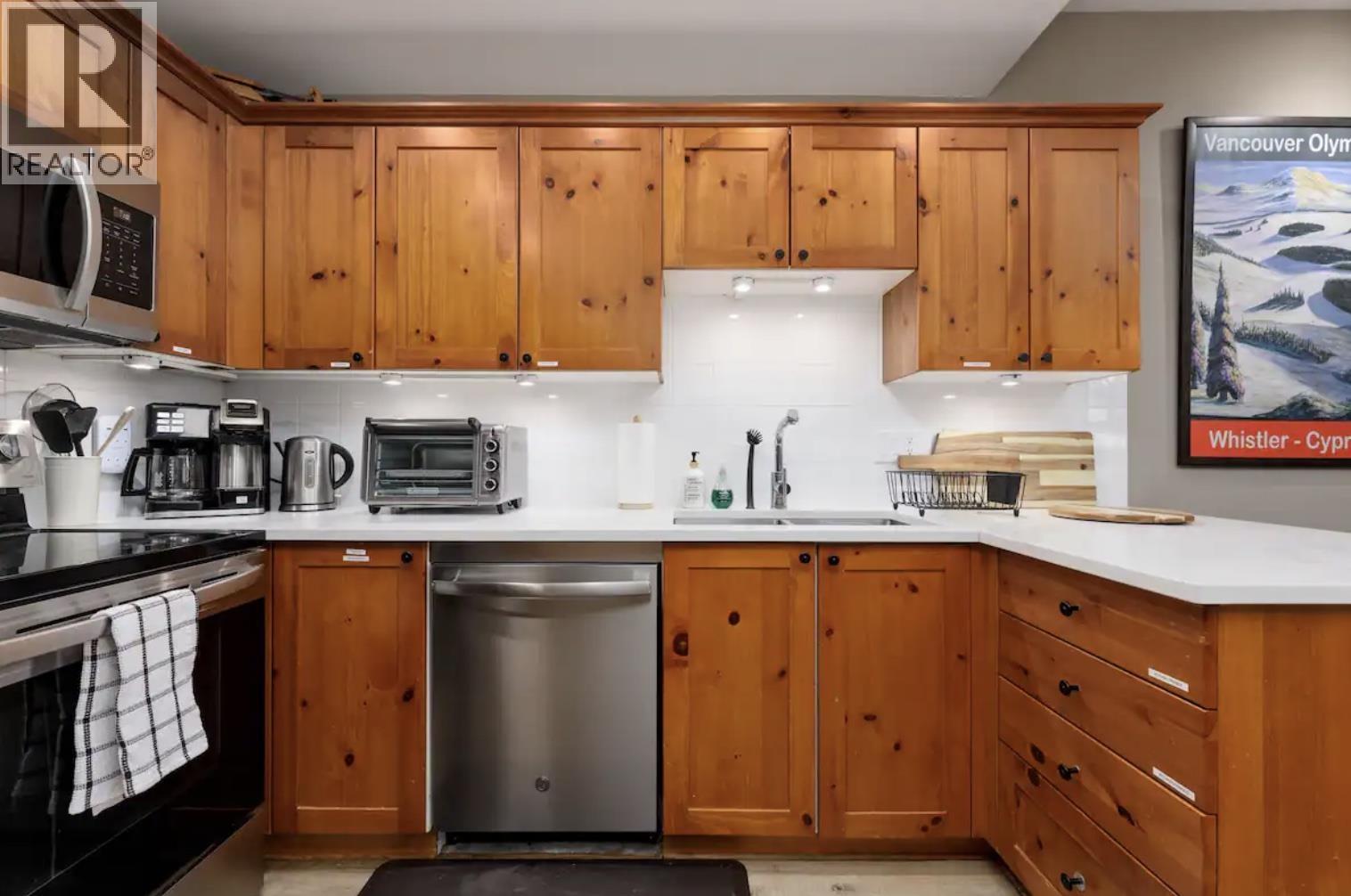 15 4385 NORTHLANDS BOULEVARD, Whistler