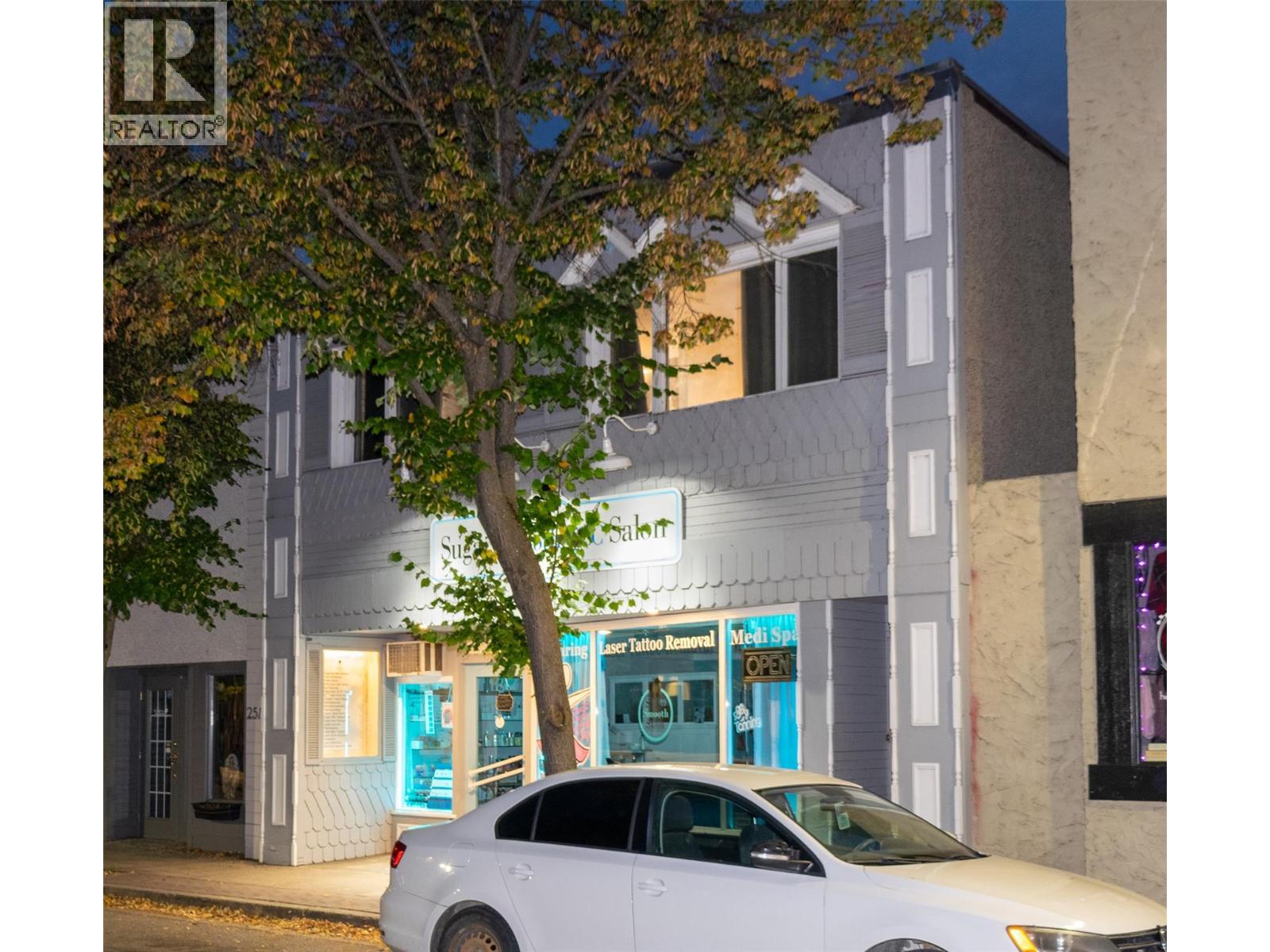  261 Alexander Street Northeast, Salmon Arm