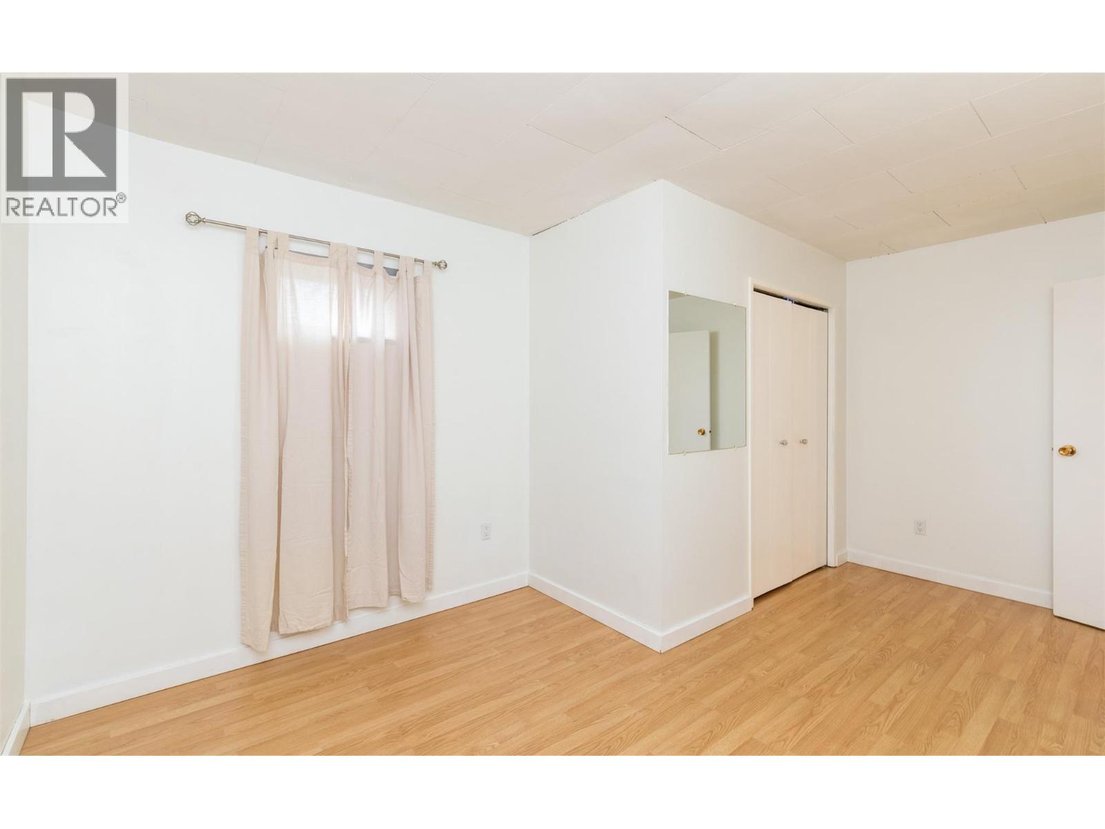  261 Alexander Street Northeast, Salmon Arm