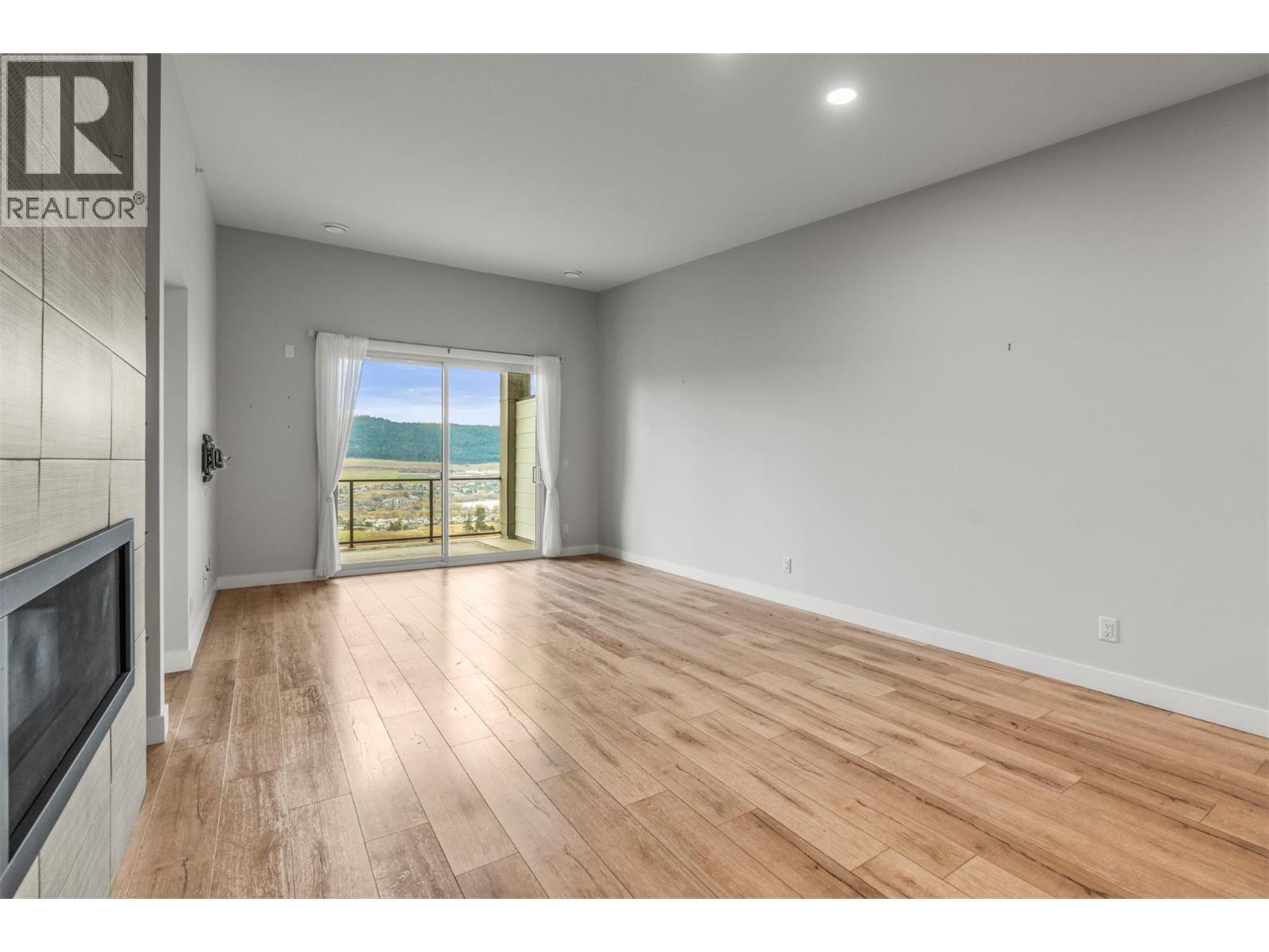  204 Vineyard Way, Vernon