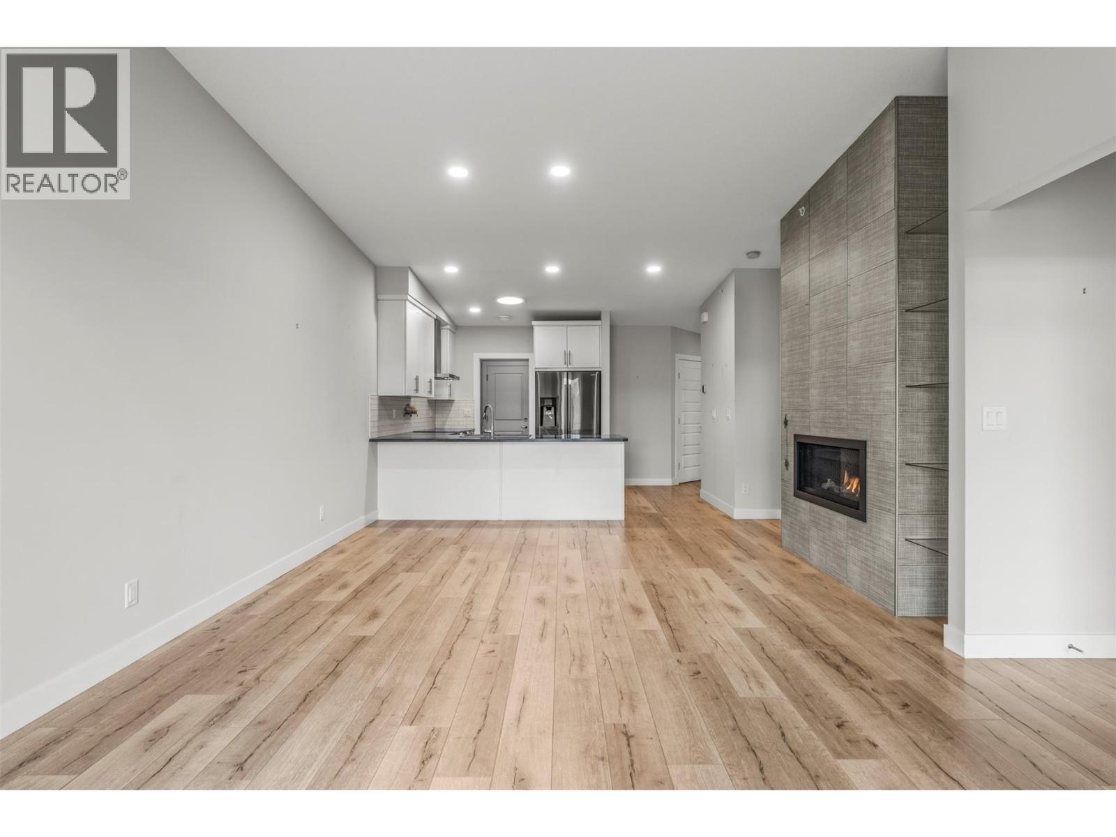  204 Vineyard Way, Vernon