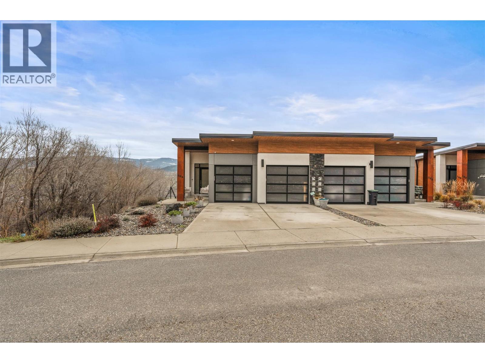  204 Vineyard Way, Vernon