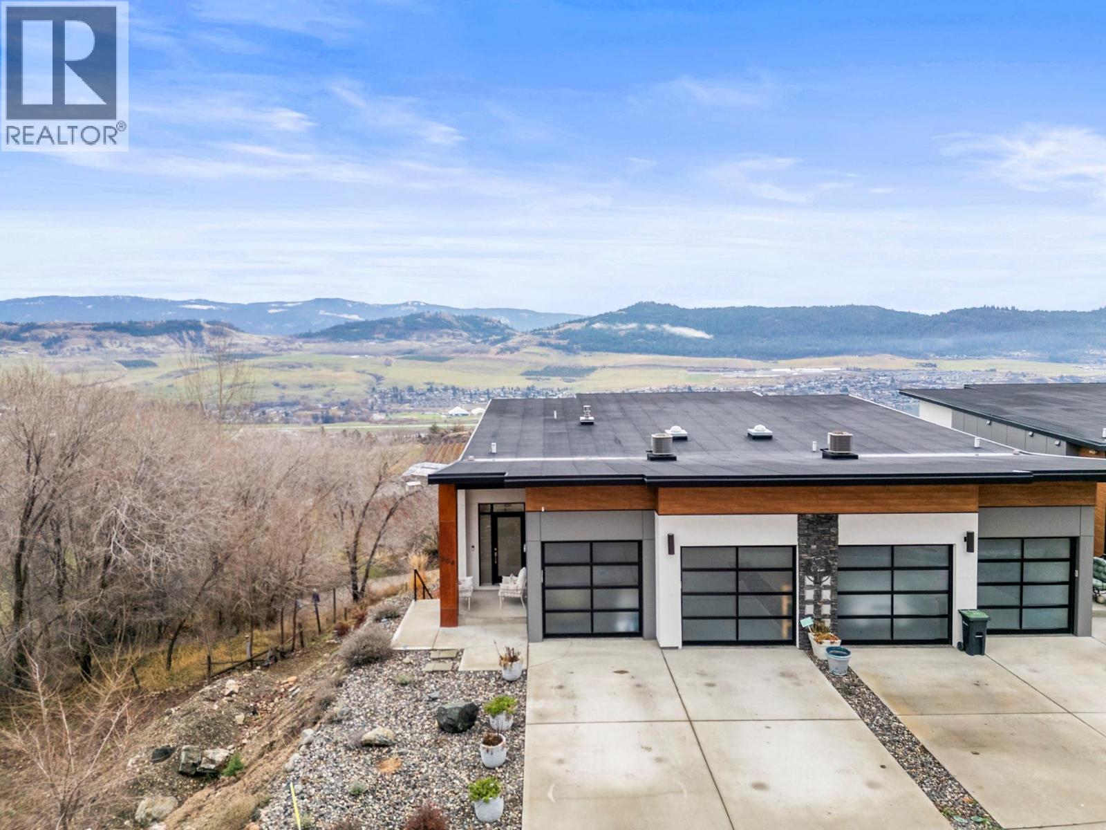  204 Vineyard Way, Vernon