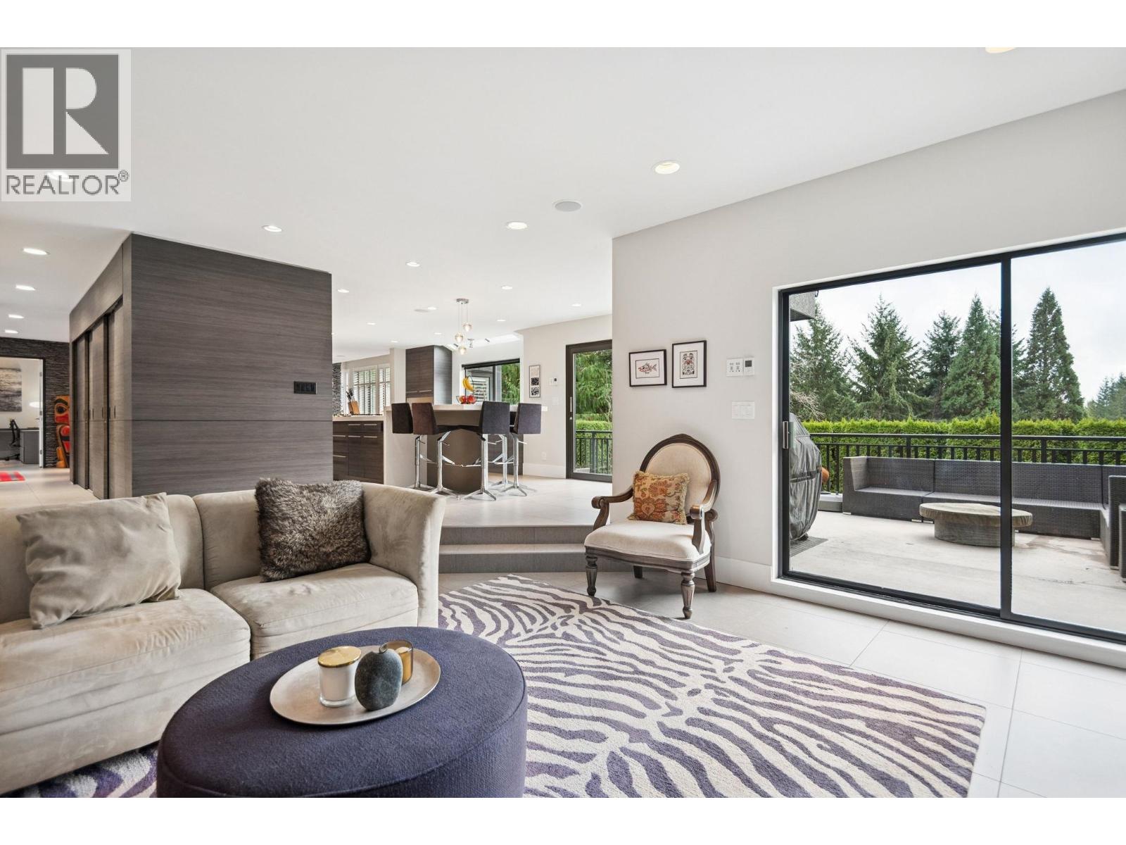 4828 NORTHWOOD PLACE, West Vancouver