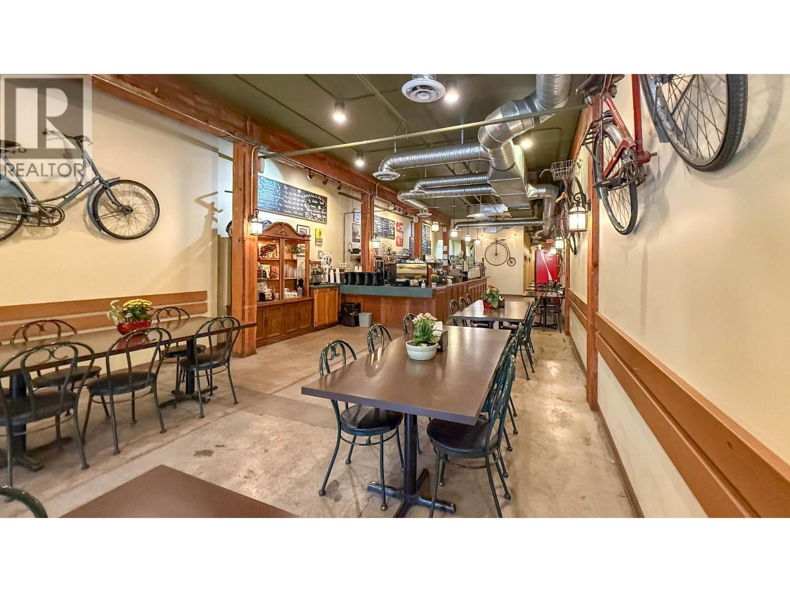 101 1357 Ellis Street, Kelowna