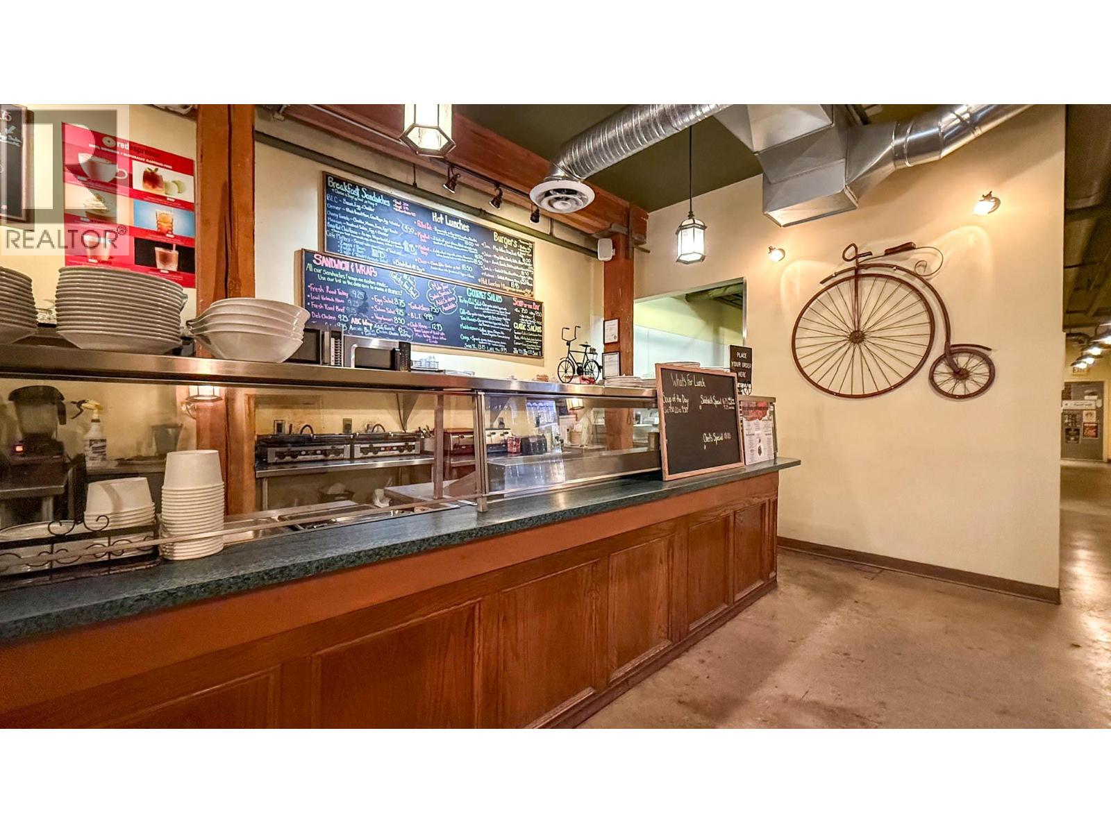 101 1357 Ellis Street, Kelowna