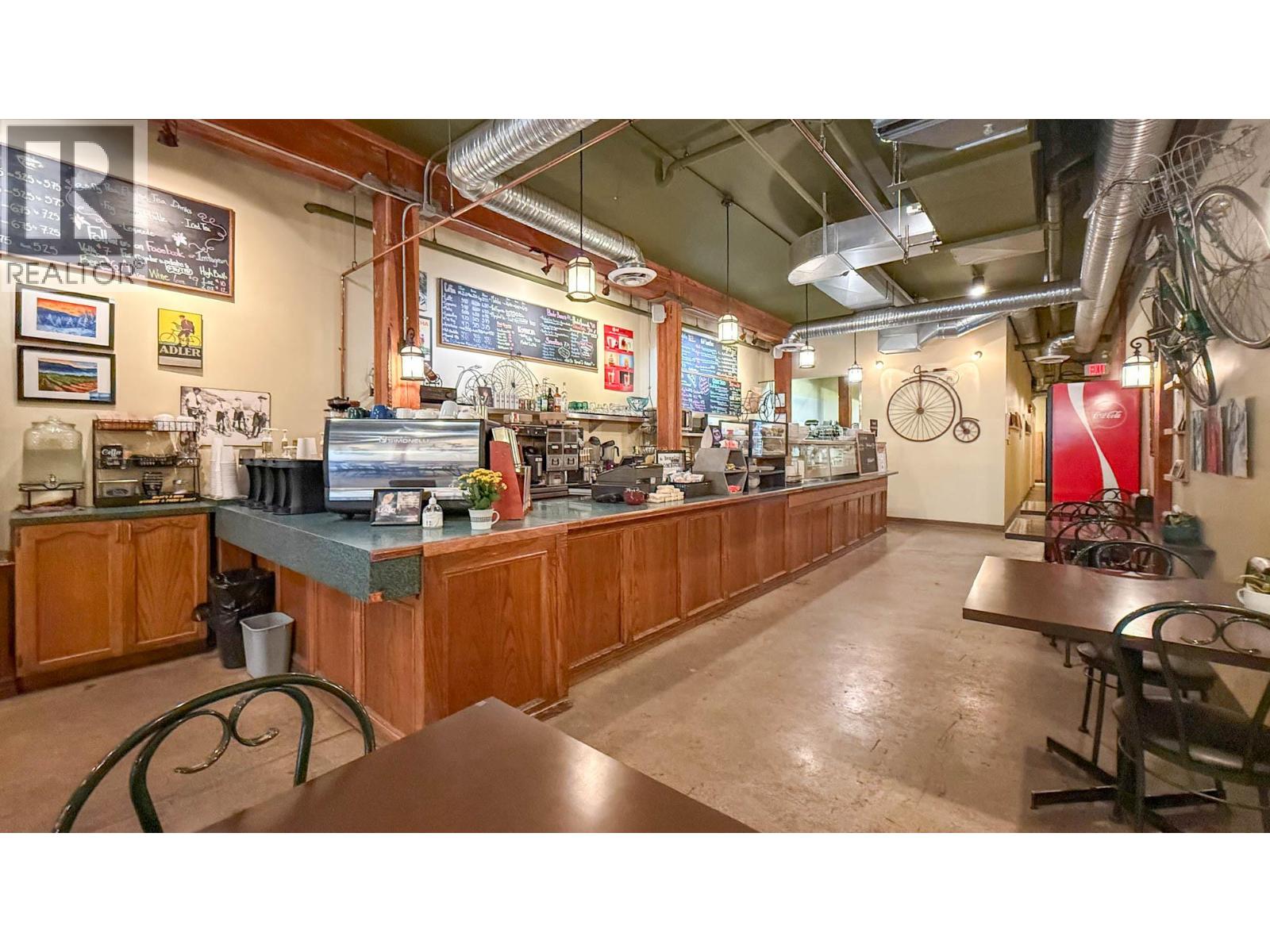 101 1357 Ellis Street, Kelowna