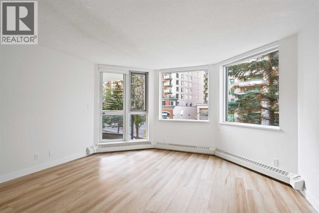 Single Family House for Sale in    Avenue SW Downtown West End Calgary 