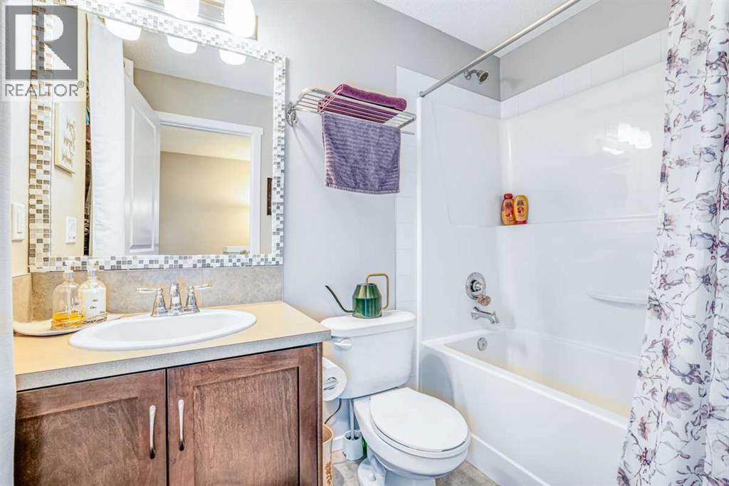 Single Family House for Sale in  Nolanfield Heights NW Nolan Hill Calgary 