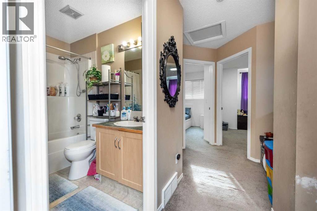 Single Family House for Sale in   Tarawood Lane NE Taradale Calgary 