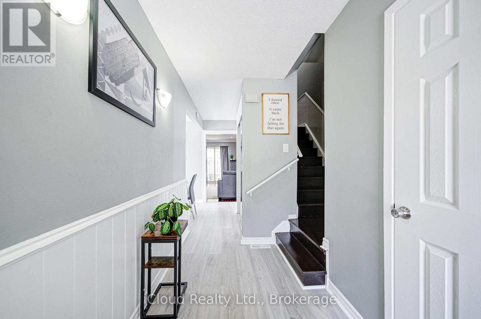 5 GLOUCESTER PLACE - Photo 4 of 35, Brampton (Northgate), Ontario