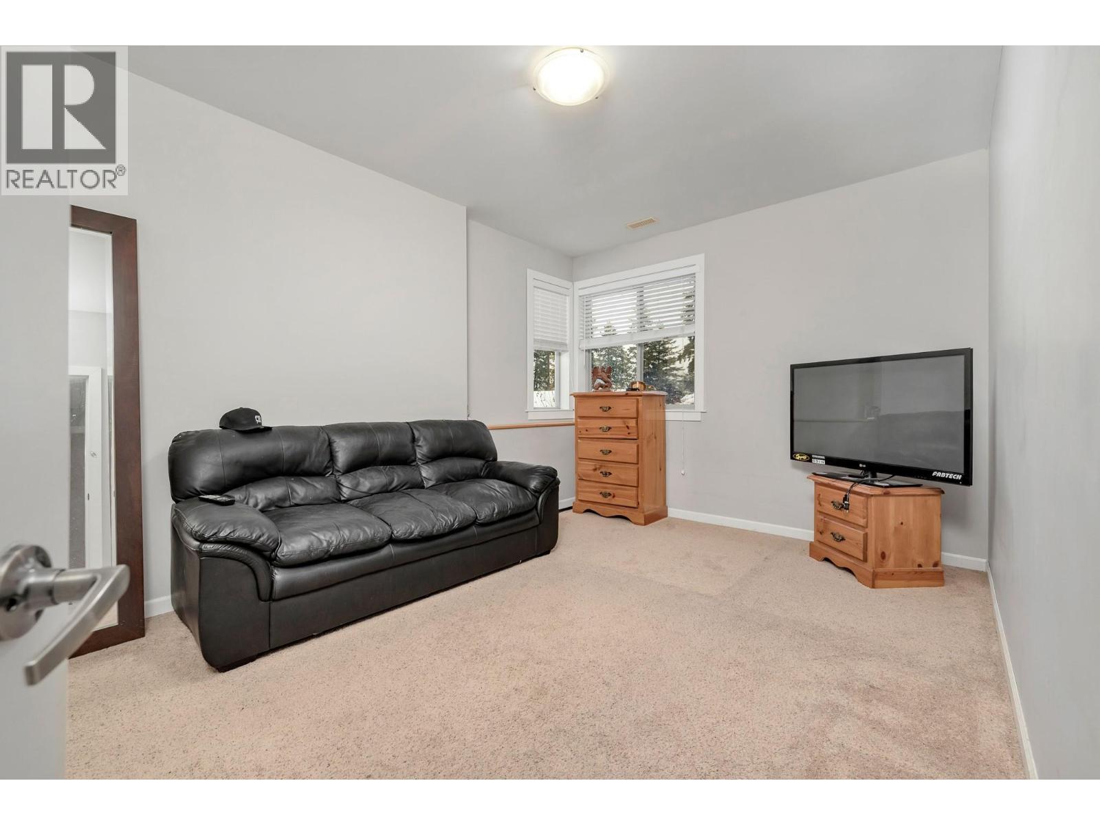 3888 Salmon River Road, Falkland