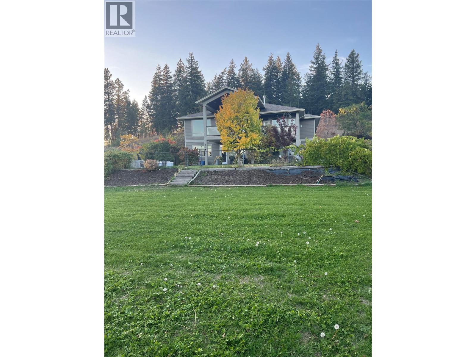 3888 Salmon River Road, Falkland
