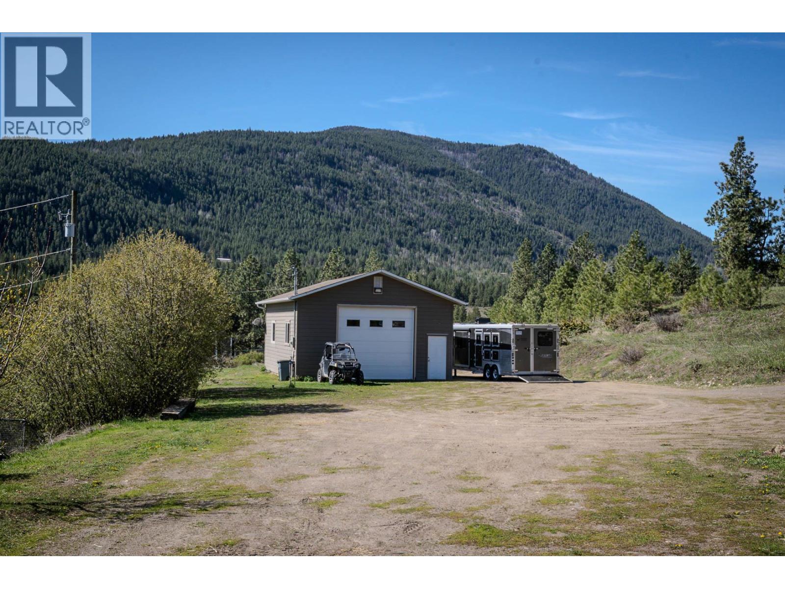 3888 Salmon River Road, Falkland