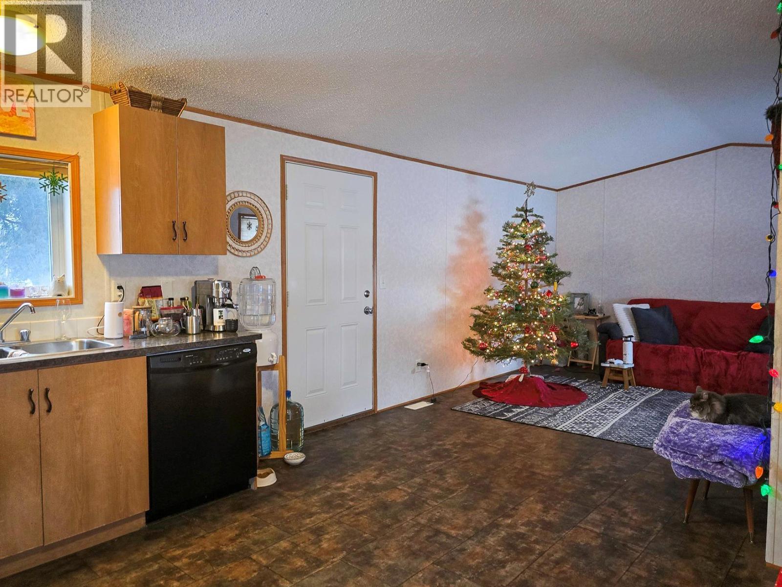 3888 Salmon River Road, Falkland