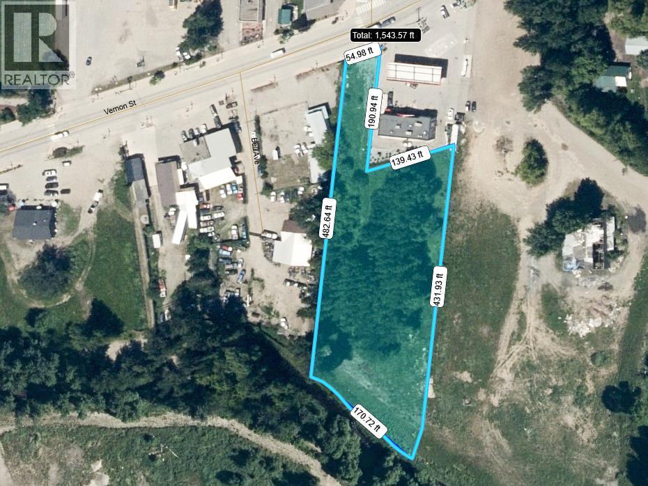 1800 Vernon Street, Lumby