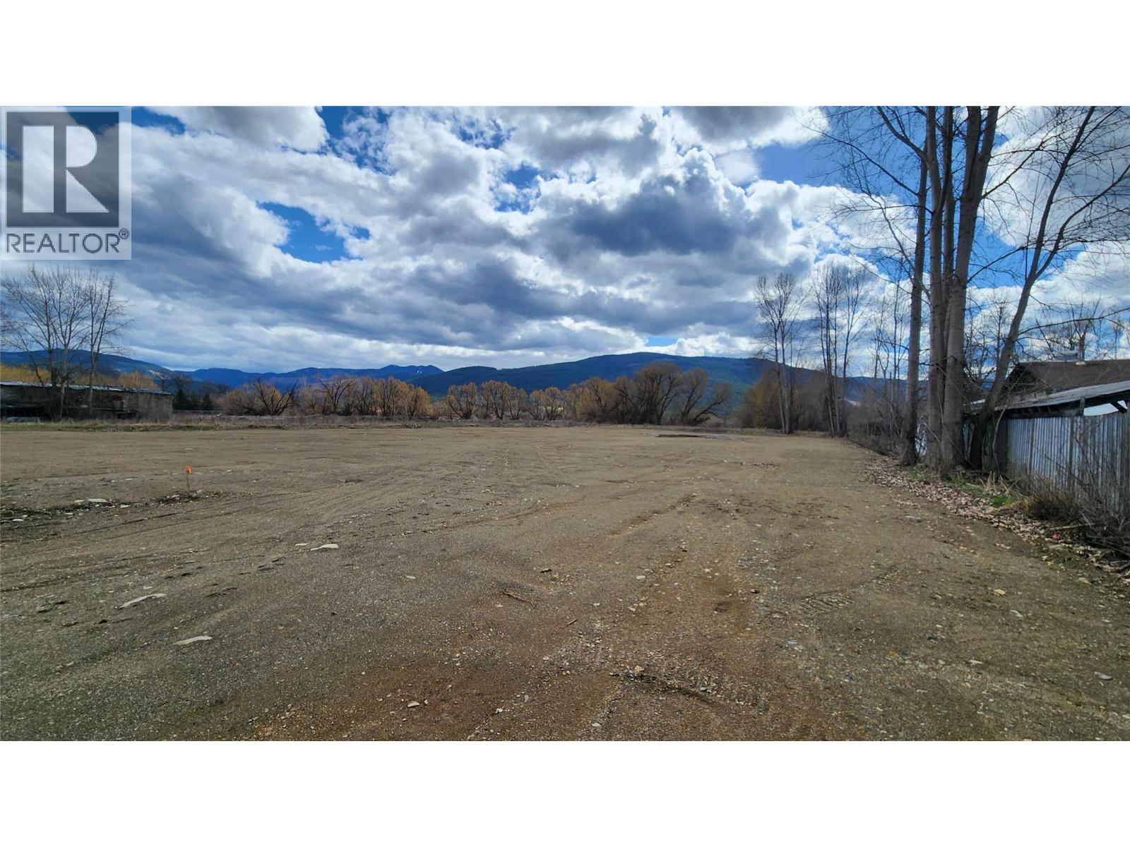 1800 Vernon Street, Lumby