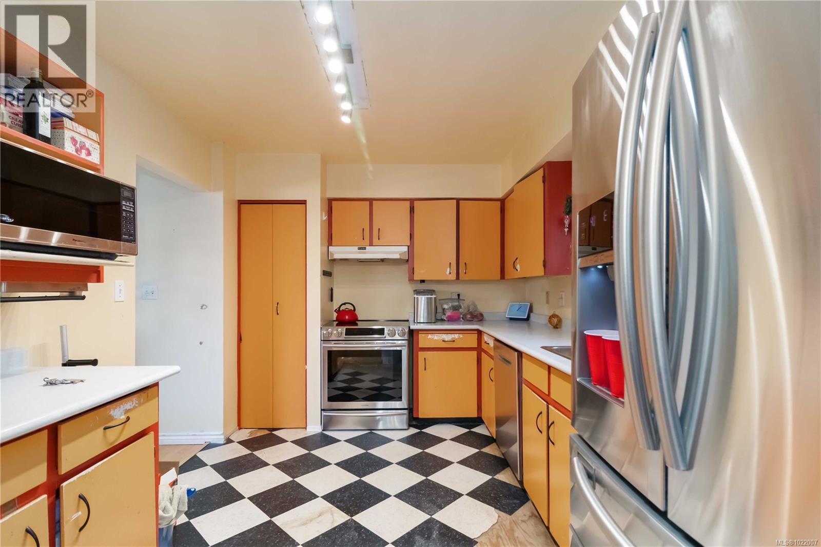 7225 Early Pl, Central Saanich